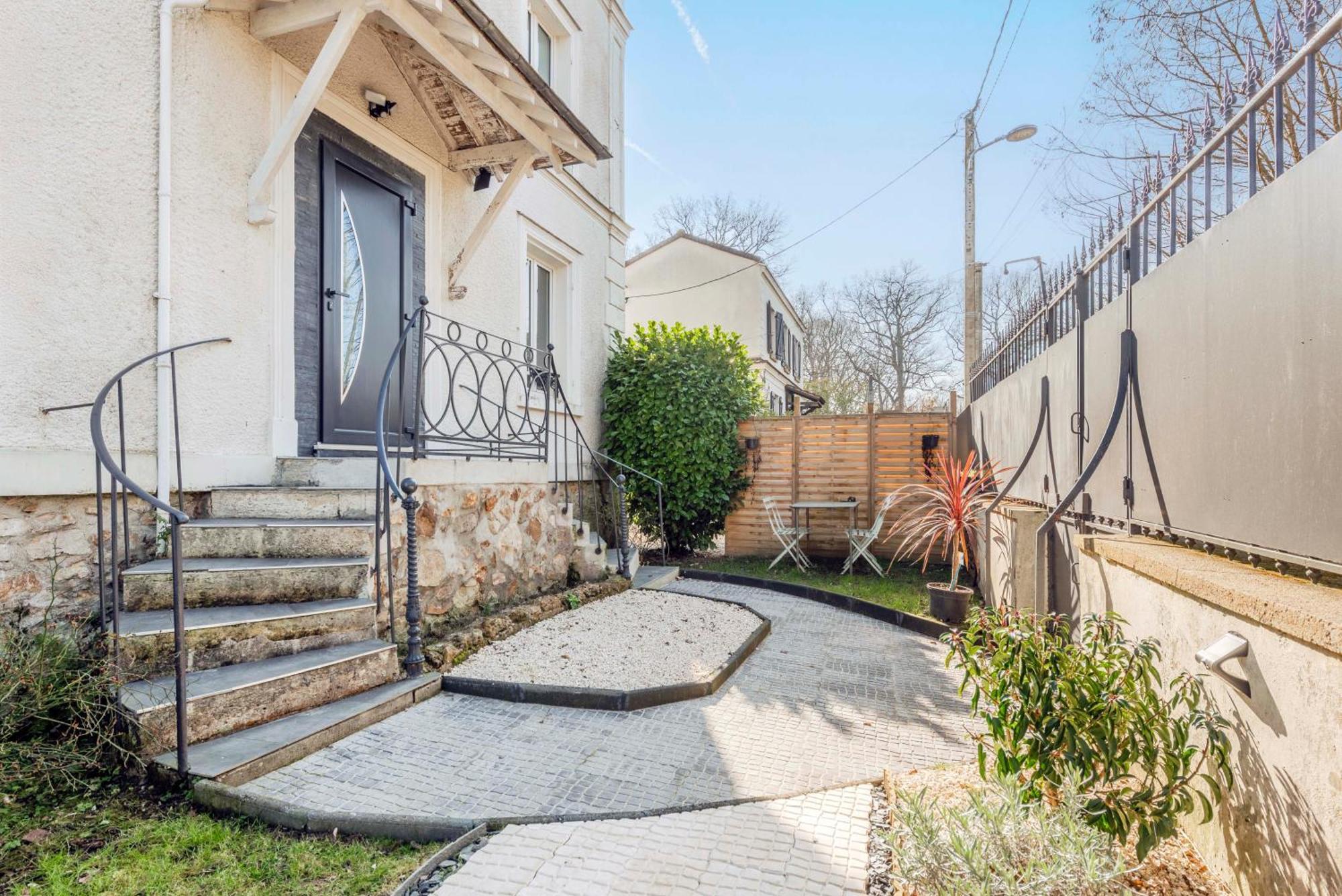 Jungle - Magnifique Appartement Avec Parking Prive - Paris-Disney & Cdg A 25 Minutes Pomponne エクステリア 写真